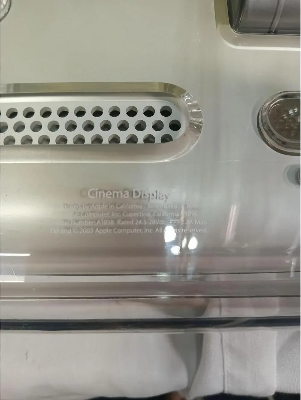Apple Cinema Display 20